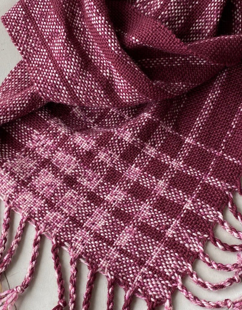 Load image into Gallery viewer, Snow Flurry Cowl Weaving Pattern by Ange Sewell
