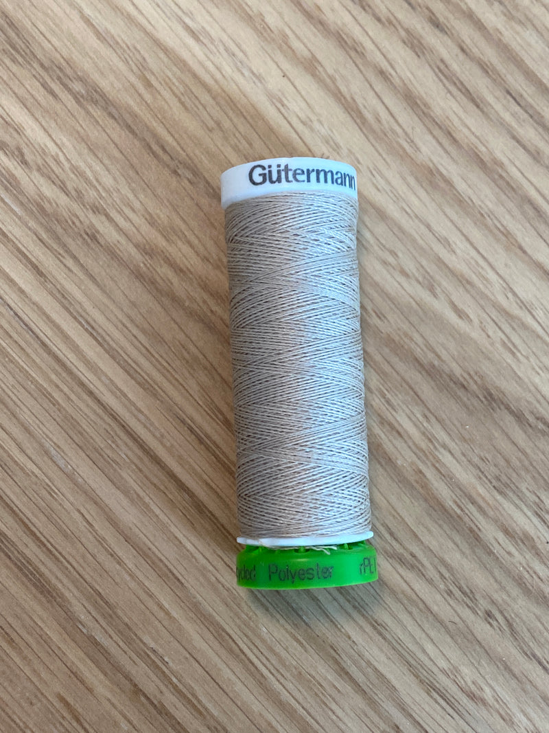 Load image into Gallery viewer, Güterman Kreativ Sew-All Recycled rPET 100% Recycled Thread 100m reel

