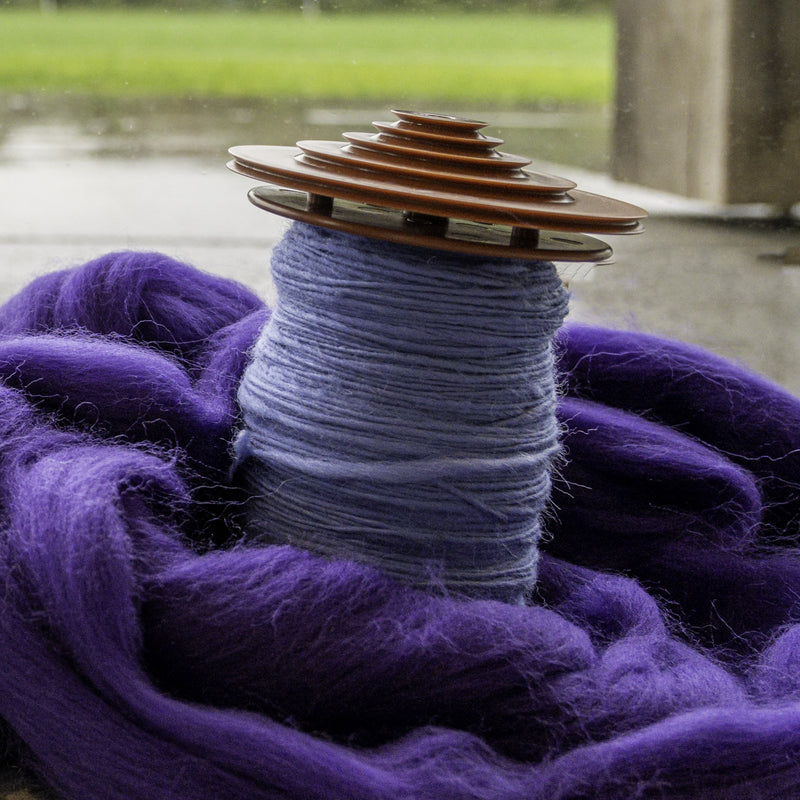 Load image into Gallery viewer, Lojan Bobbin with yarn
