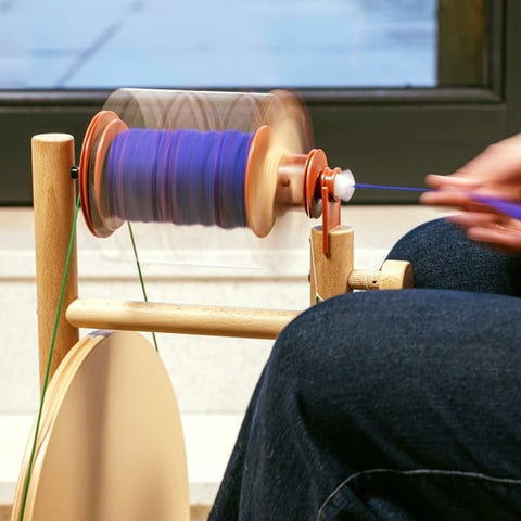 Lojan Budget Buddy Spinning Wheel - Wide Treadle
