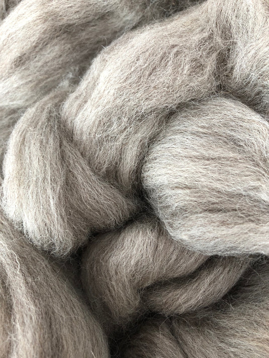 Natural Shetland Wool Top - Grey